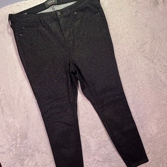 torrid Pants - NWT Torrid Women Pants Sz 18R Black Sparkle Sky High Skinny Crop Glitter Stretch